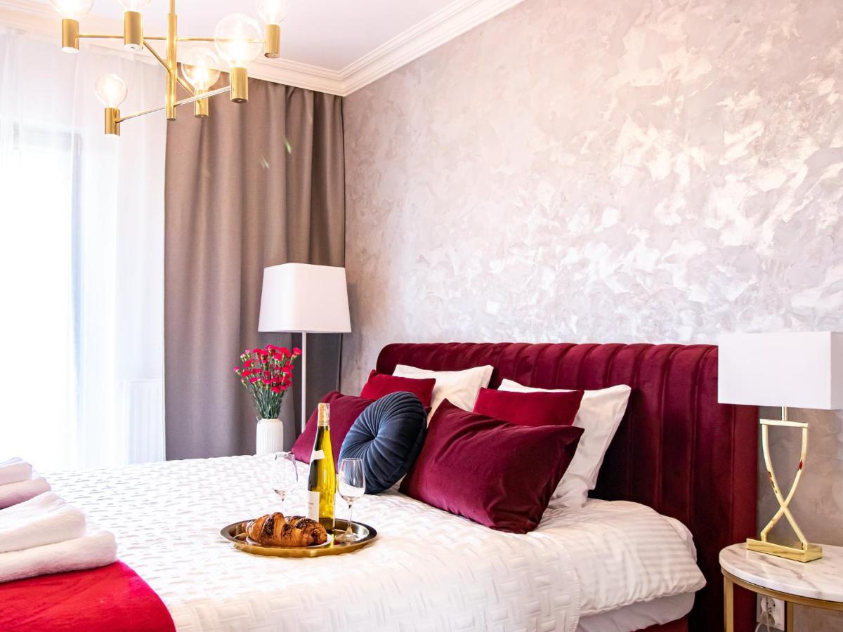 Golden Star Apartment Krasków Eksteriør bilde